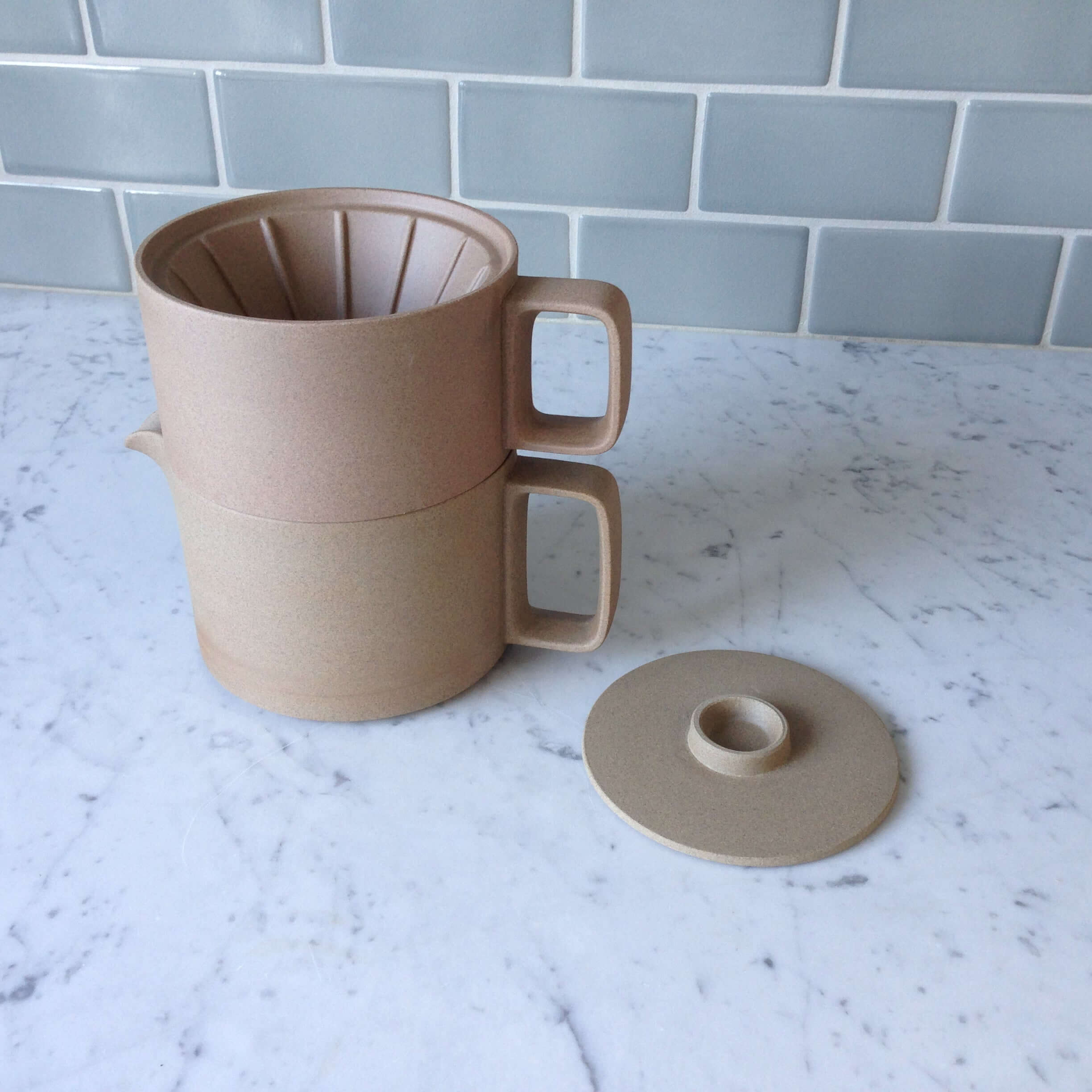 Hasami Porcelain Tea Pot, Natural - Acacia