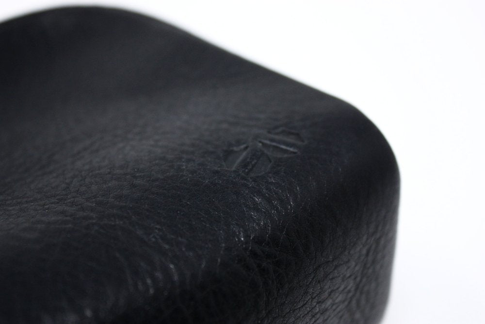 Black Leather Case - Acacia