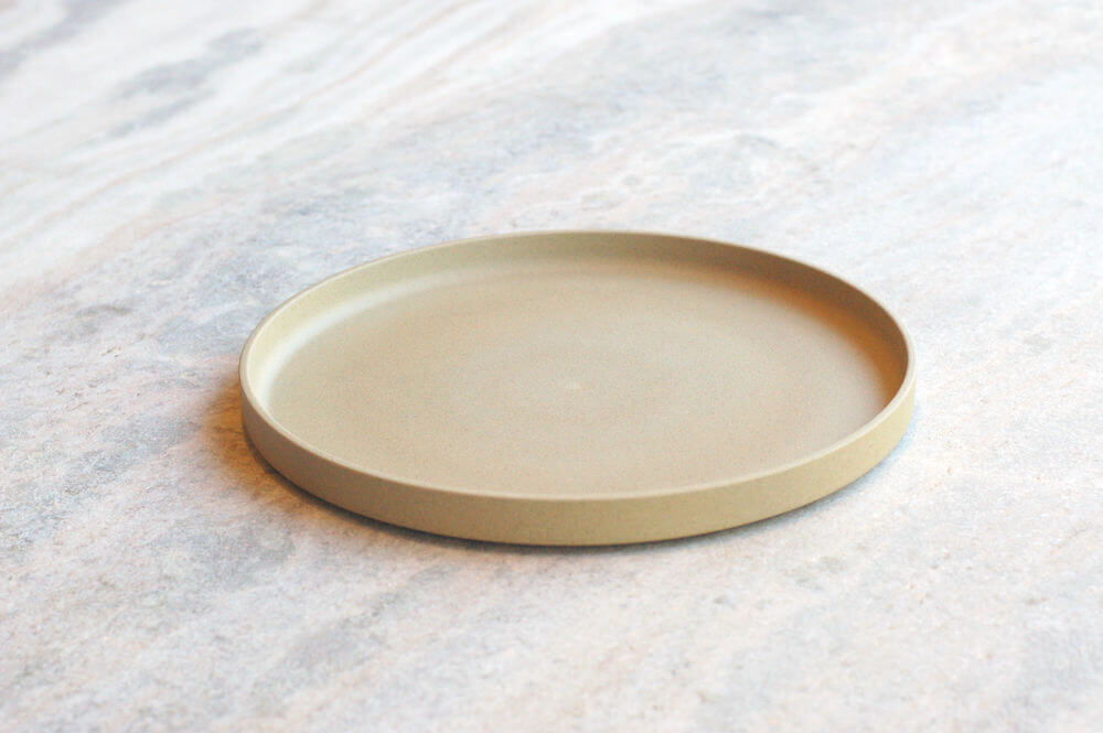 Hasami Porcelain Plates, Natural - Acacia