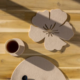 Hibiscus Trivet, Feather