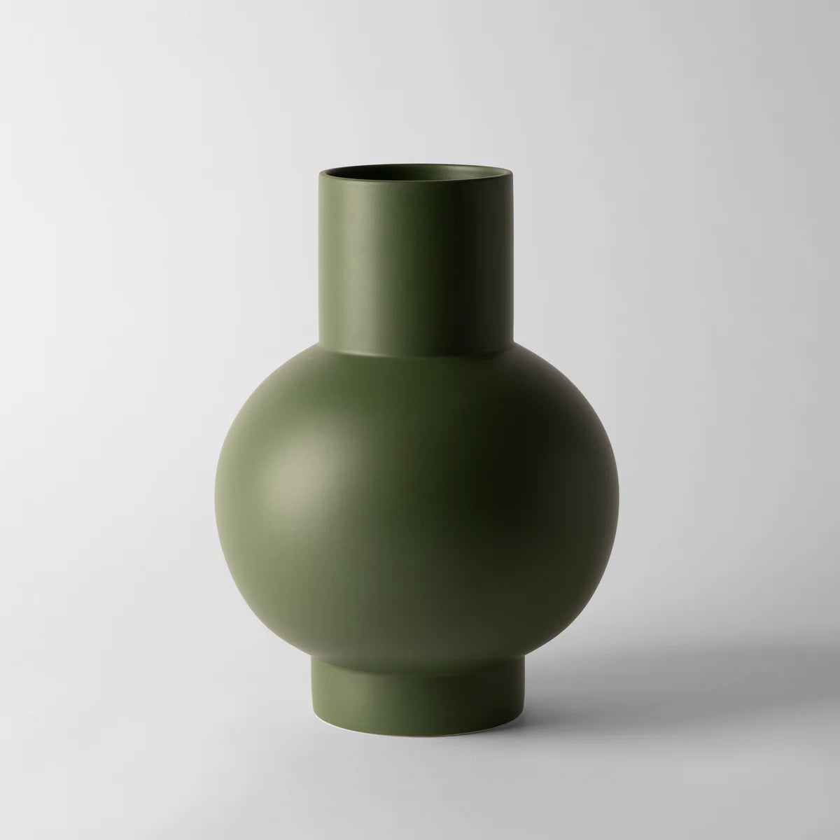 Raawii Strøm Vase, Deep Green