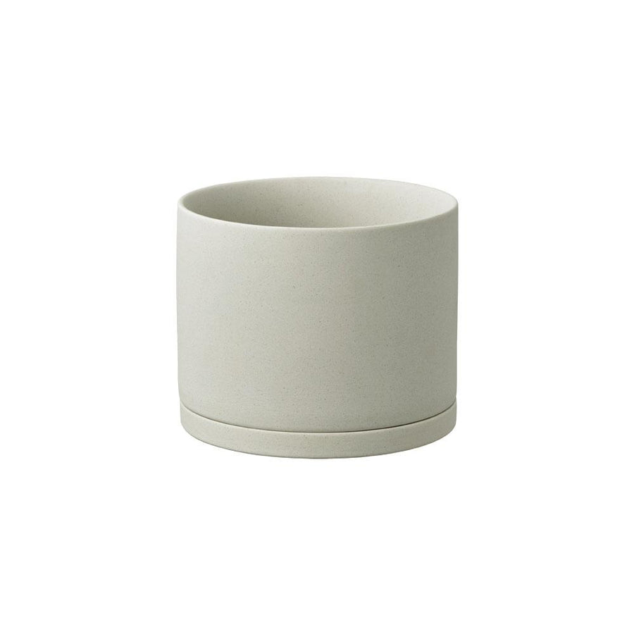 5" inch Kinto plant pot with saucer in light grey