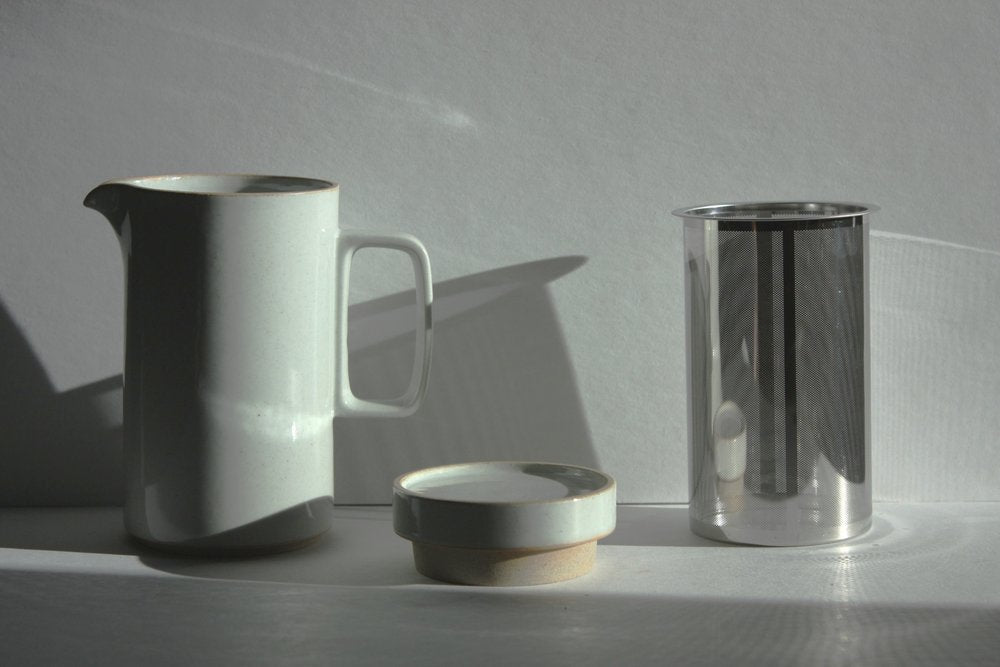 Hasami Porcelain Tall Teapot, Gloss Grey - Acacia