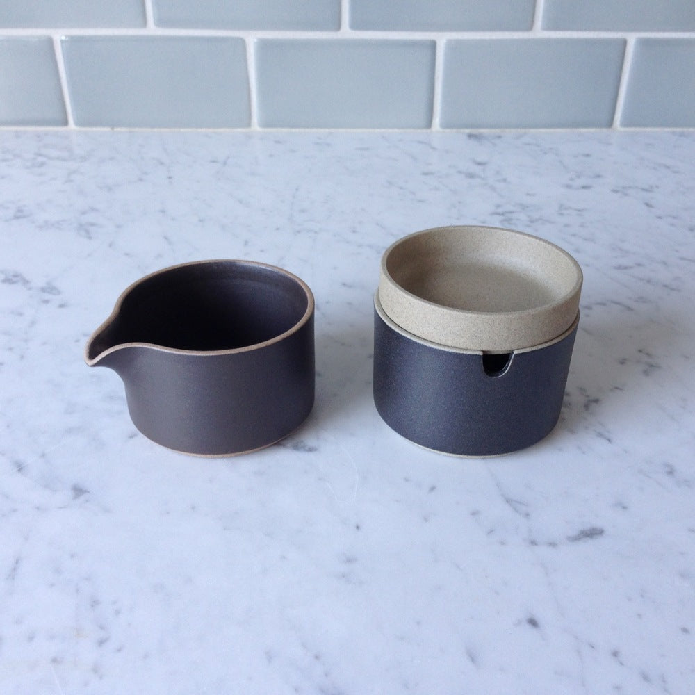 Hasami Porcelain Lid / Coaster, Gloss Grey - Acacia