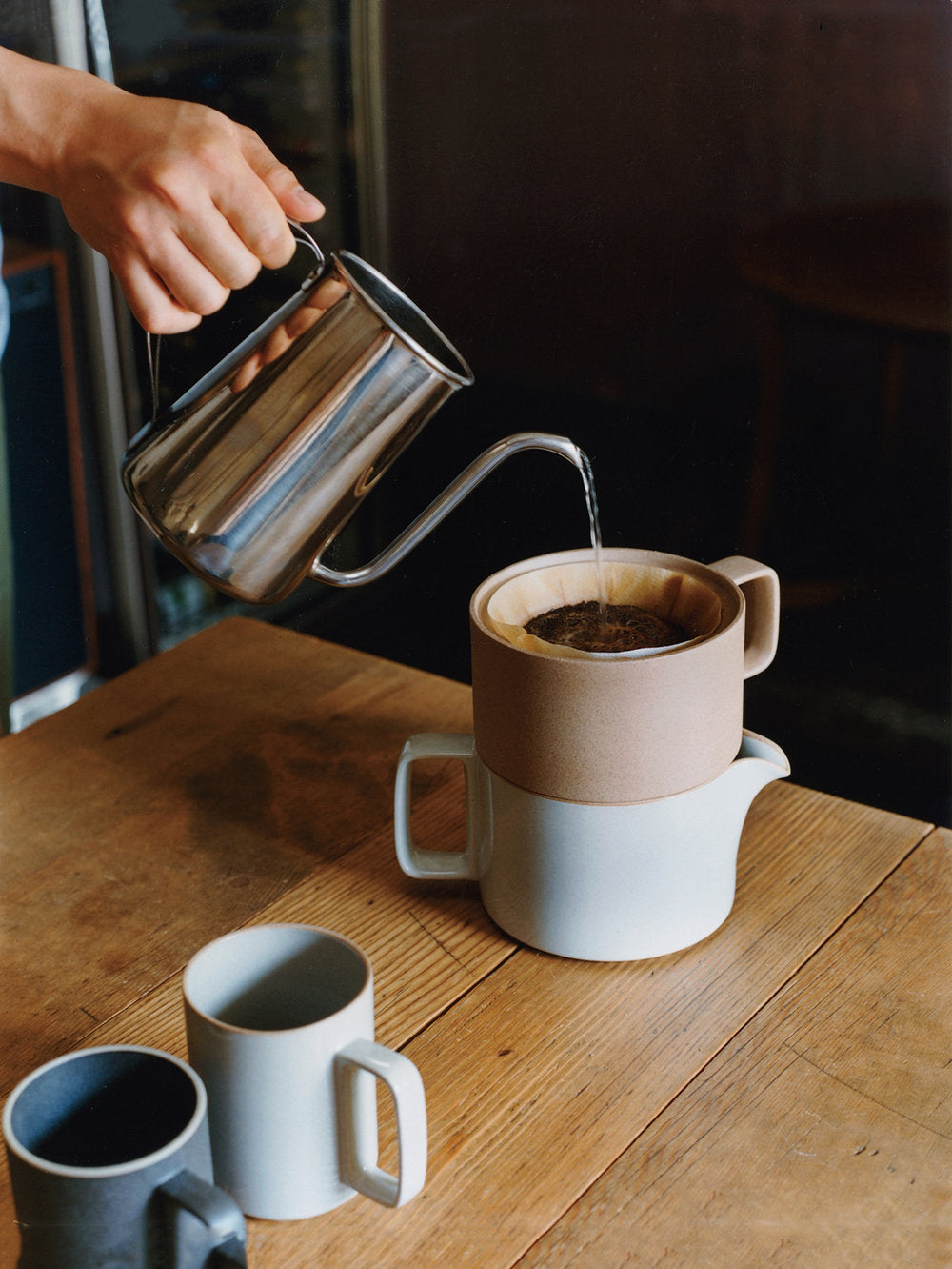 Hasami Porcelain Dripper, Gloss Grey - Acacia